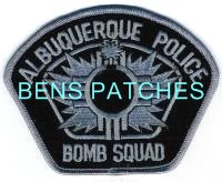 NEW MEXICO,ALBUQUERQUE POLICE BOMB SQUAD SUBDUED 2_wm